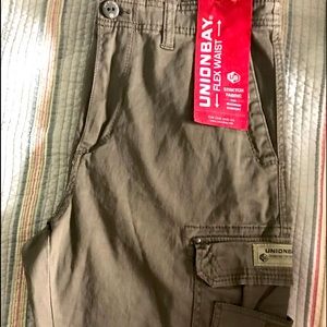 Unionbay olive green men’s cargo shorts